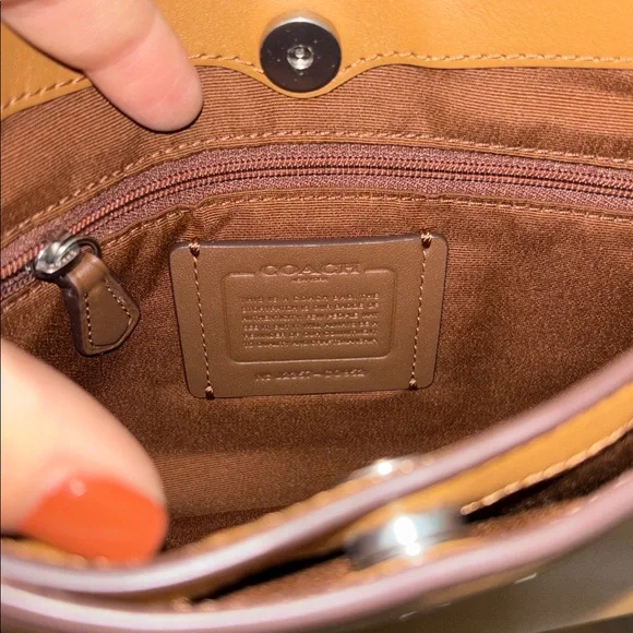 Coach Light Saddle Tan Leather Penelope Shoulder Bag - Picture 3 of 6